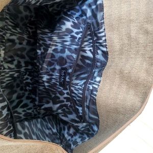 Nichole Miller tan cotton/linen large travel luggage bag. Orig price $140.00.